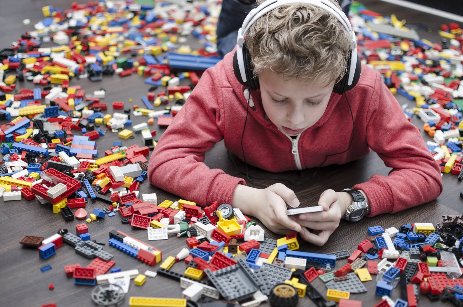 Trend: Smartphones und Drohnen erobern deutsche Kinderzimmer