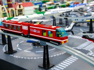 Die Magie der LEGO-Eisenbahnen: Erschaffe deine eigene Miniatur-Welt